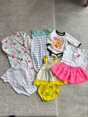 8 Piece Girl's Baby GAP,Carter's,Disney... Mix & Match Bundle - Size 0-3 Months